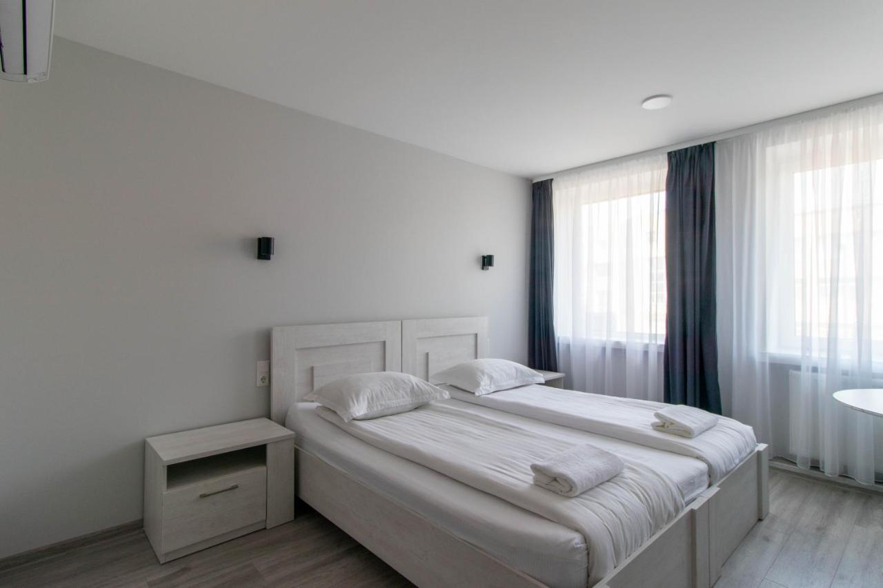 Dzukija Hotel Алітус Екстер'єр фото
